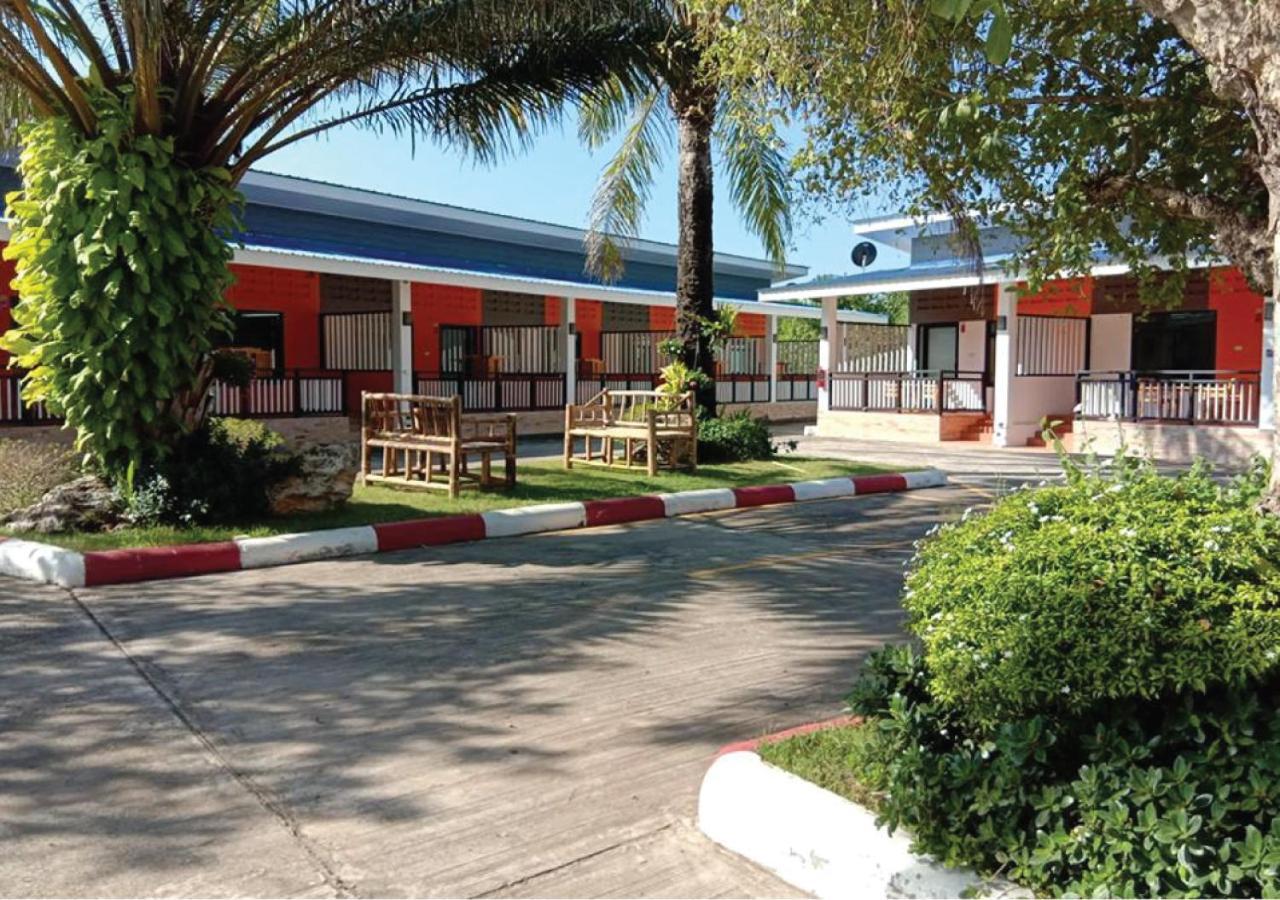 Staychill Resort Uttaradit Ngoại thất bức ảnh